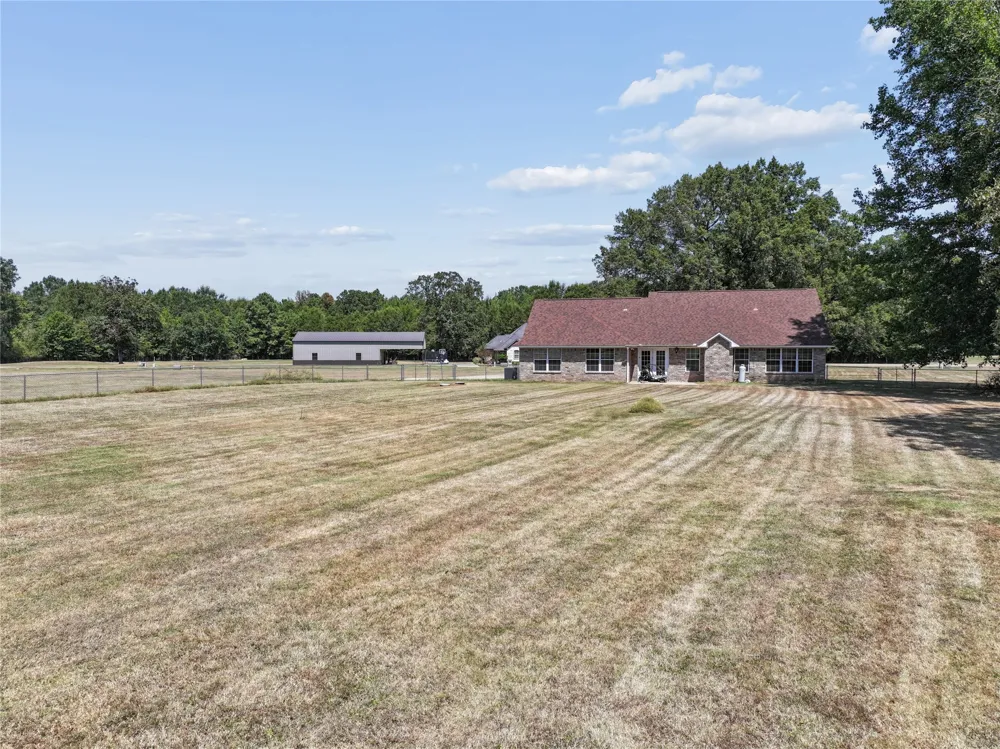 115 Barkman Creek Trace Rd Hooks, TX 75561