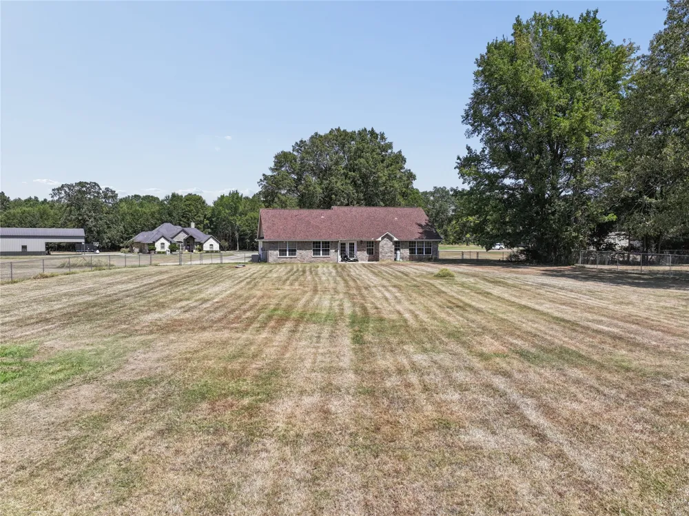 115 Barkman Creek Trace Rd Hooks, TX 75561