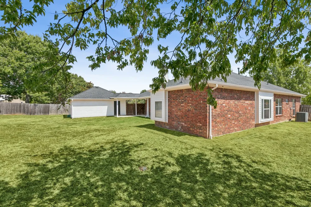 636 Whitetail Deer Lane Crowley, TX 76036
