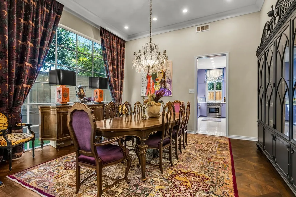 3802 S Versailles Avenue Dallas, TX 75209