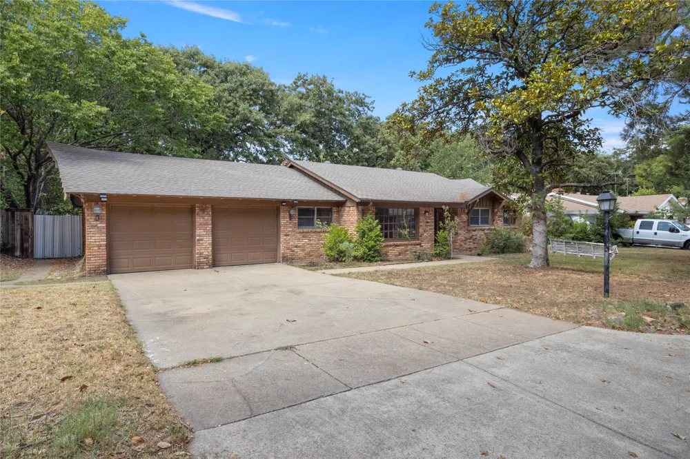 7109 Jewell Avenue Fort Worth, TX 76112