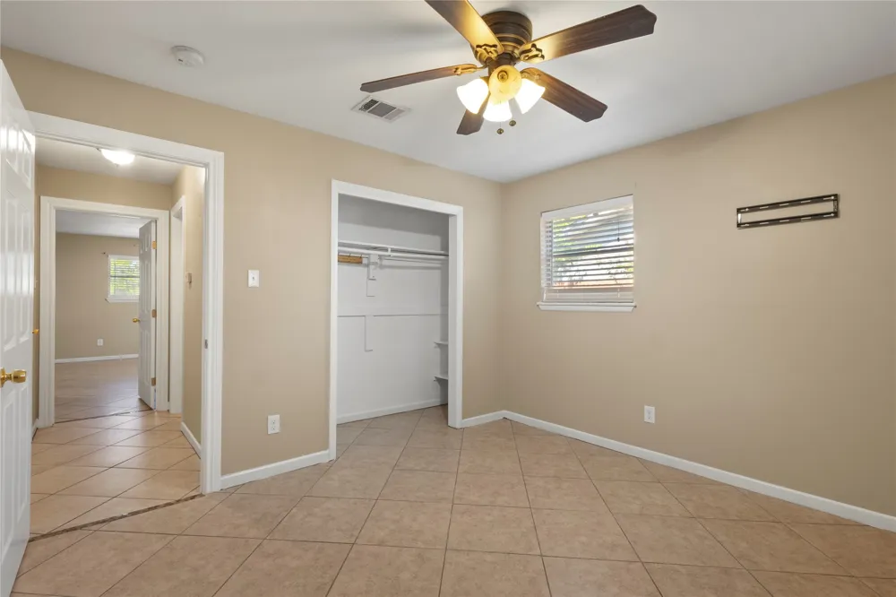 7109 Jewell Avenue Fort Worth, TX 76112