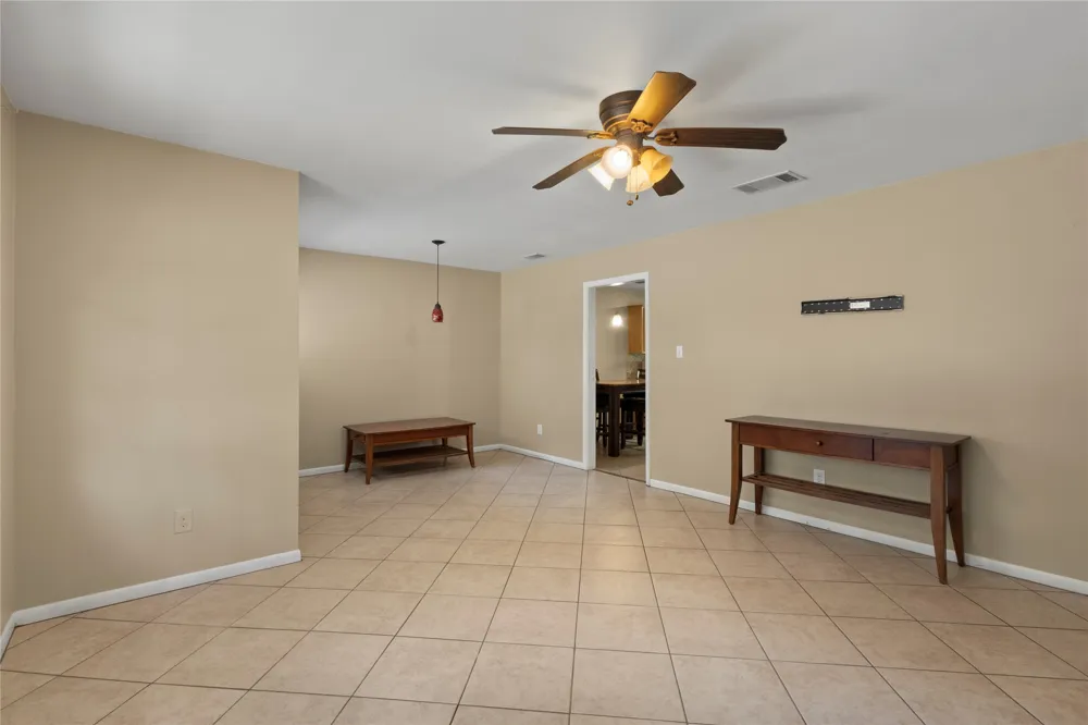 7109 Jewell Avenue Fort Worth, TX 76112
