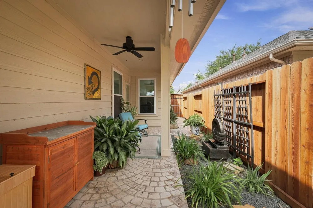 9426 Raven Lake Court Cypress, TX 77433