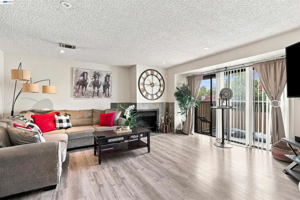 3814 Via Verdi Richmond, CA 94803