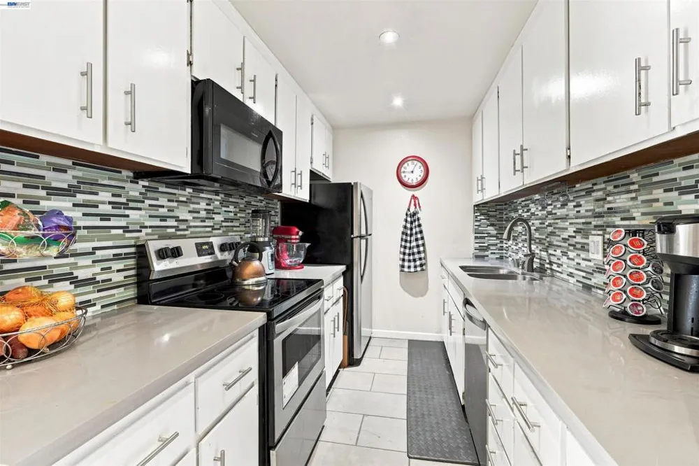 3814 Via Verdi Richmond, CA 94803