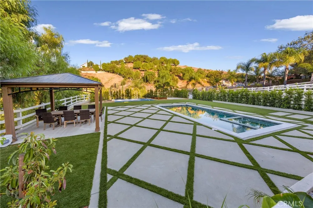 343 Bell Canyon Bell Canyon, CA 91307