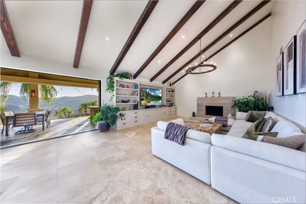 343 Bell Canyon Bell Canyon, CA 91307