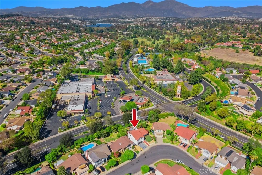 27241 Mariscal Mission Viejo, CA 92691