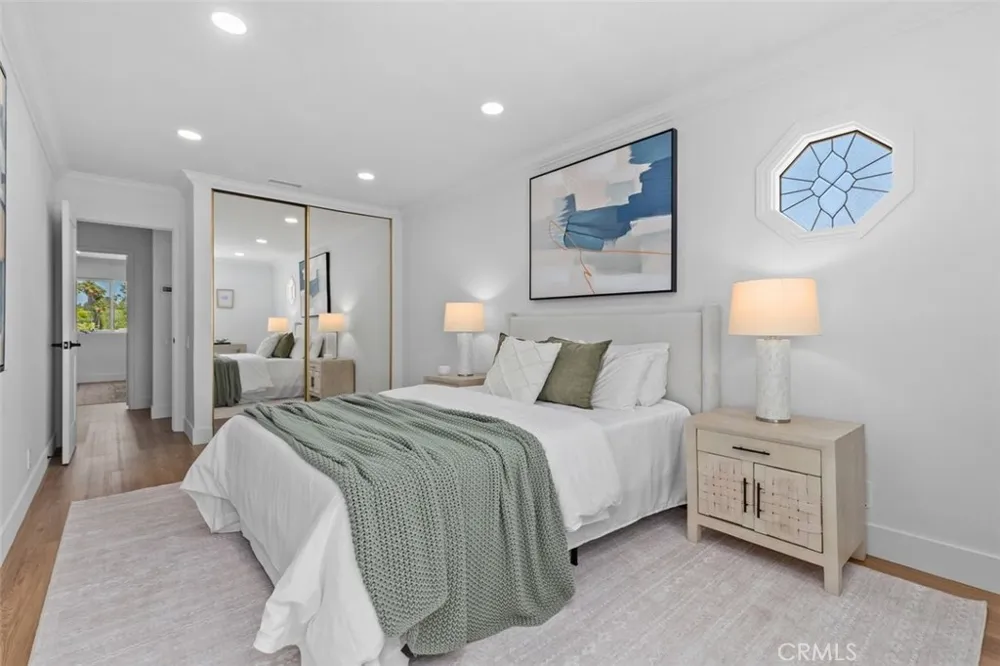 27241 Mariscal Mission Viejo, CA 92691
