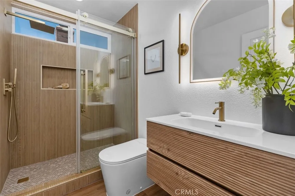 27241 Mariscal Mission Viejo, CA 92691