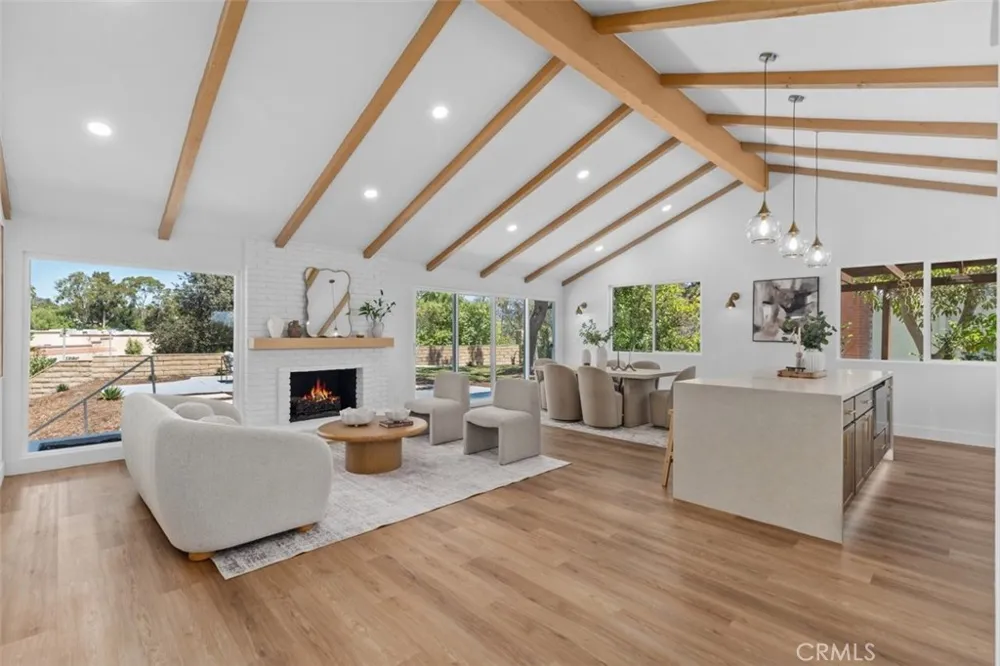 27241 Mariscal Mission Viejo, CA 92691