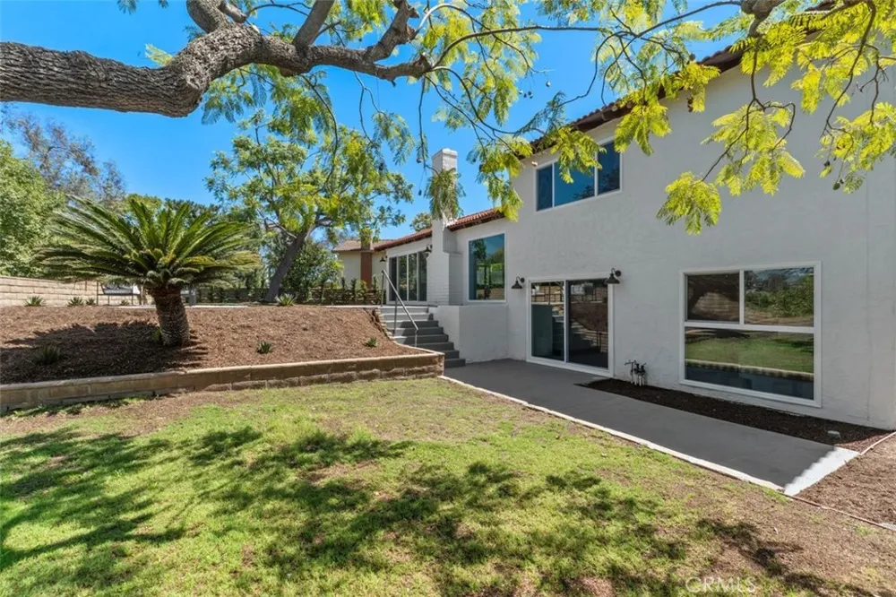 27241 Mariscal Mission Viejo, CA 92691