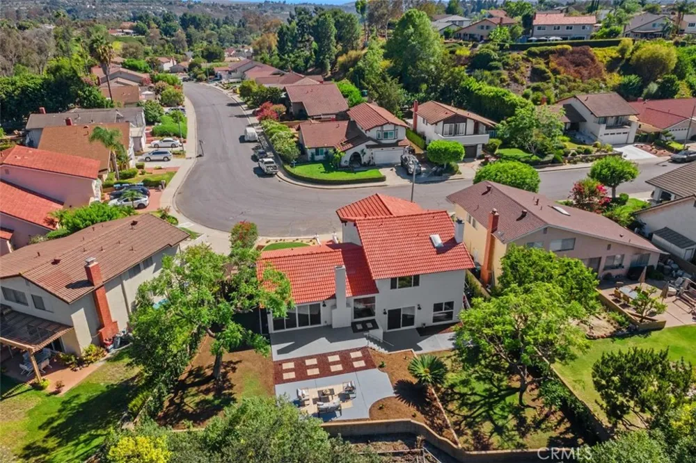 27241 Mariscal Mission Viejo, CA 92691