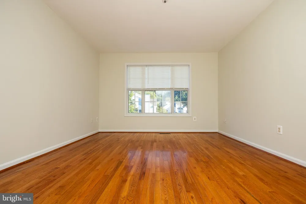 19026 AMARILLO DRIVE #143 Germantown, MD 20874