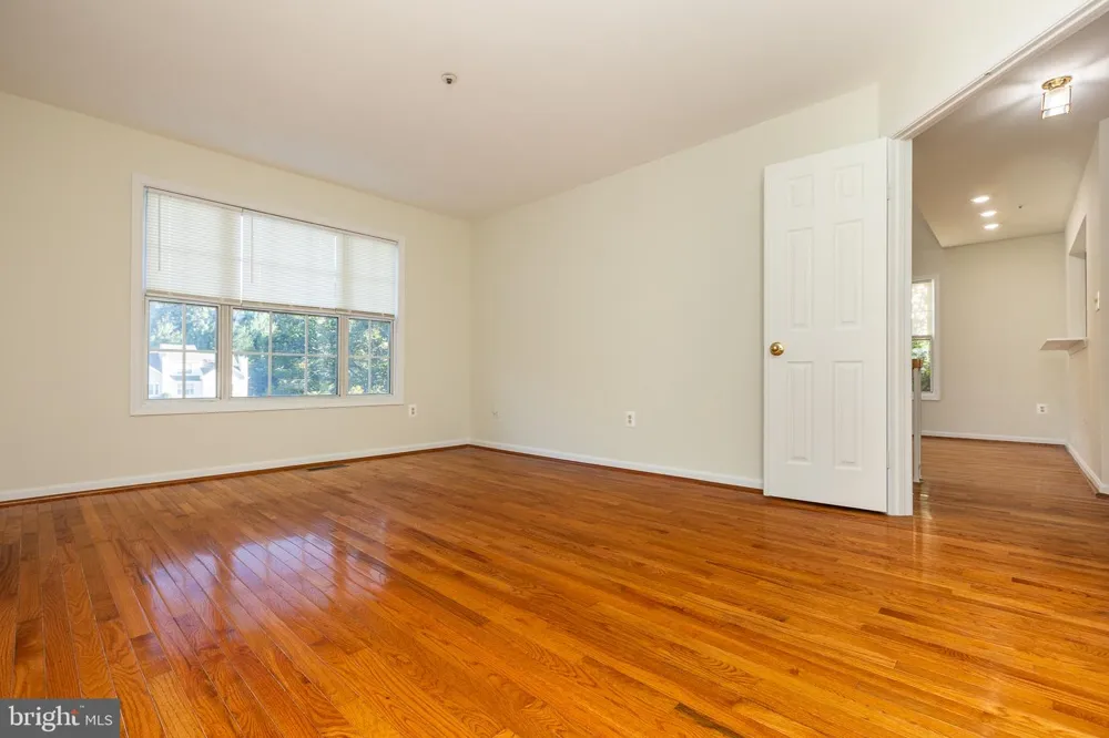 19026 AMARILLO DRIVE #143 Germantown, MD 20874