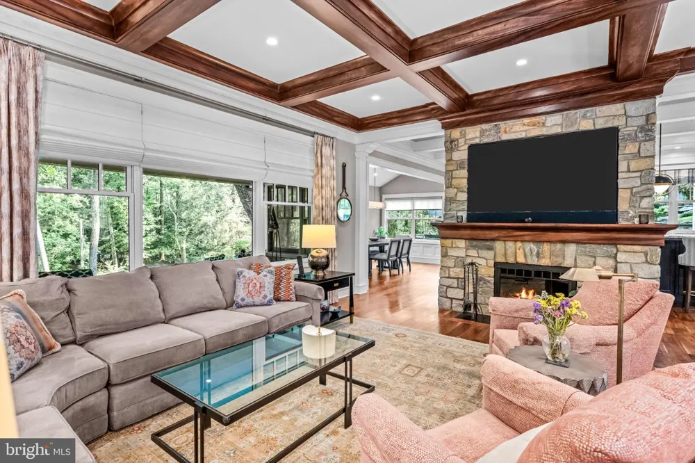 4113 HOLLOW ROAD Phoenixville, PA 19460