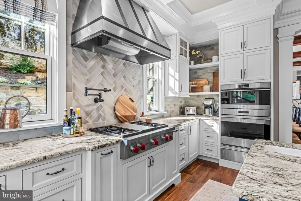 4113 HOLLOW ROAD Phoenixville, PA 19460