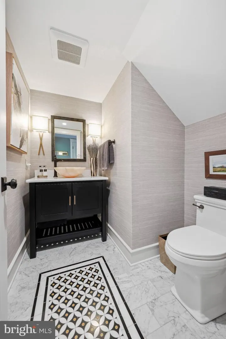 4113 HOLLOW ROAD Phoenixville, PA 19460