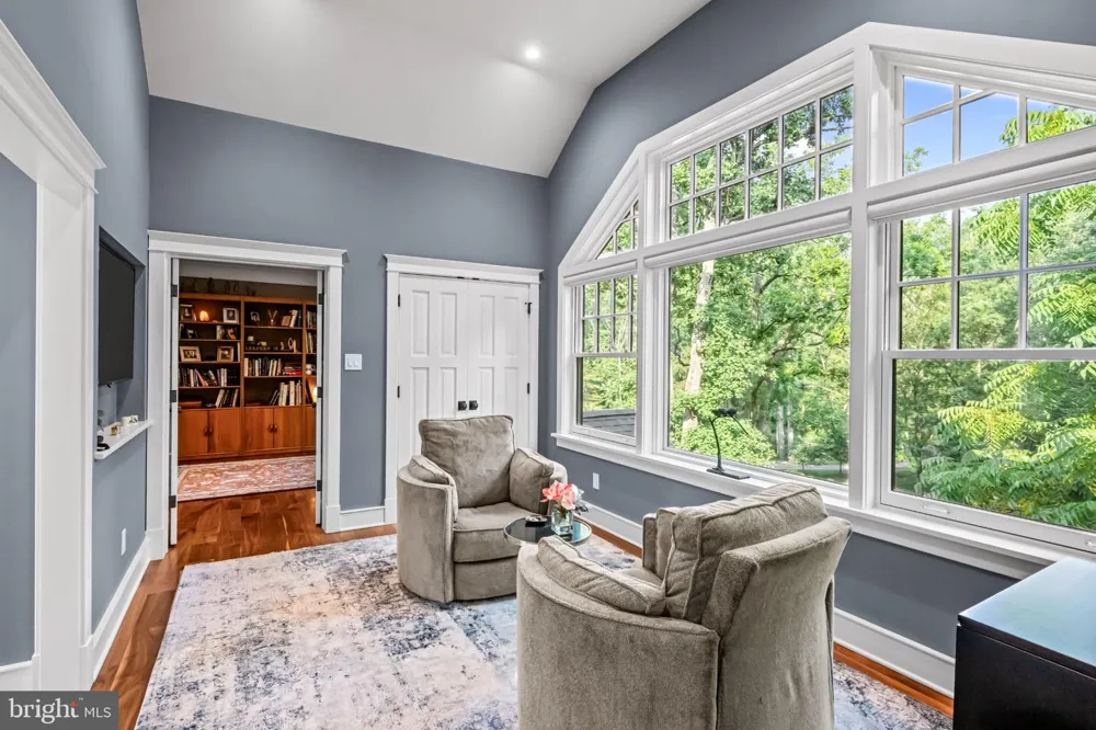 4113 HOLLOW ROAD Phoenixville, PA 19460