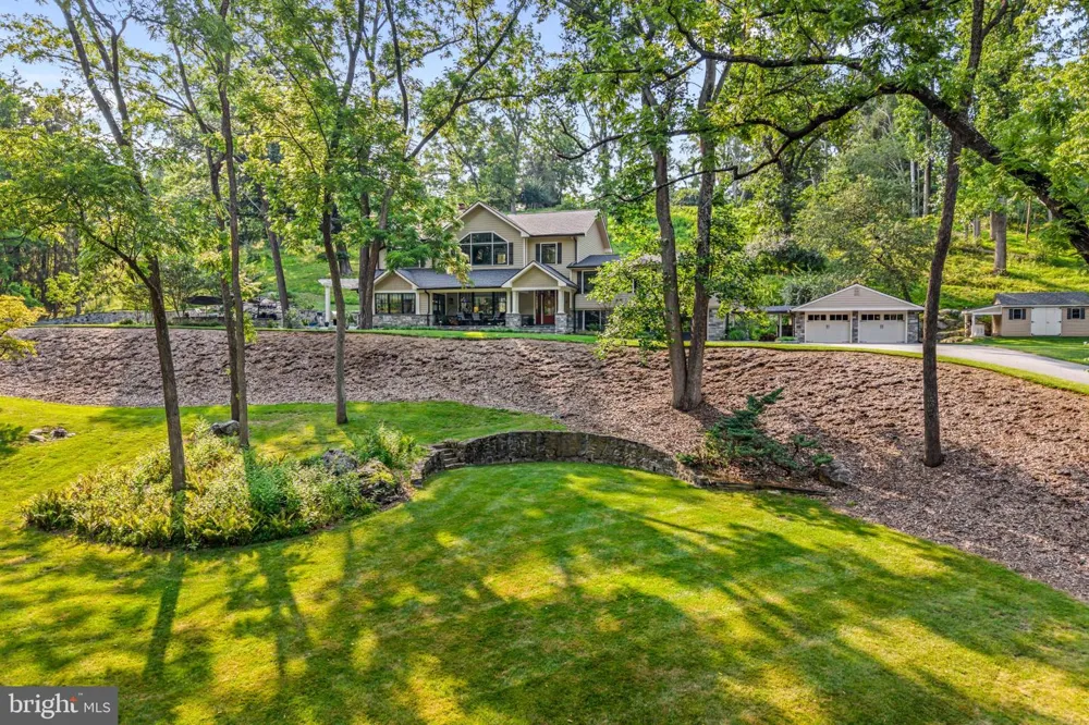 4113 HOLLOW ROAD Phoenixville, PA 19460