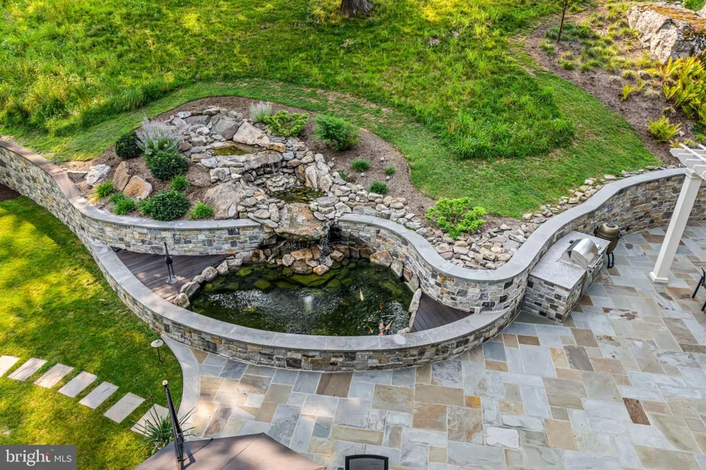 4113 HOLLOW ROAD Phoenixville, PA 19460