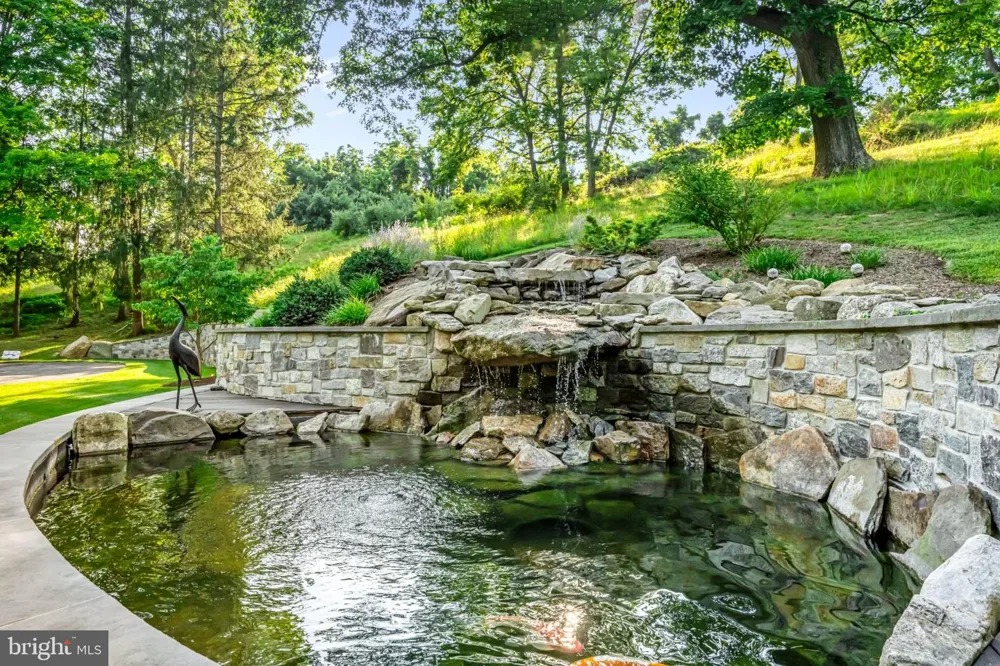 4113 HOLLOW ROAD Phoenixville, PA 19460