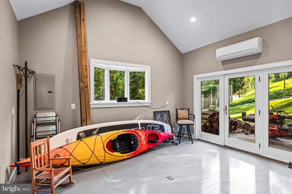 4113 HOLLOW ROAD Phoenixville, PA 19460