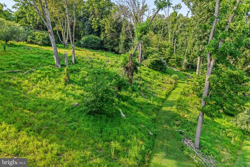 4113 HOLLOW ROAD Phoenixville, PA 19460