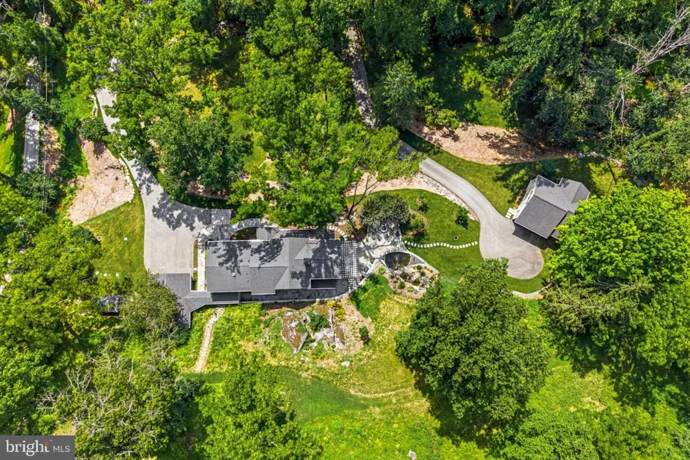 4113 HOLLOW ROAD Phoenixville, PA 19460