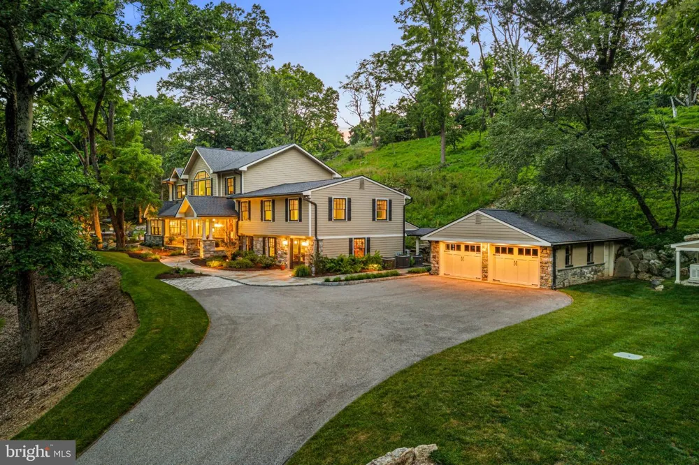 4113 HOLLOW ROAD Phoenixville, PA 19460