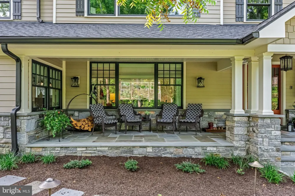 4113 HOLLOW ROAD Phoenixville, PA 19460