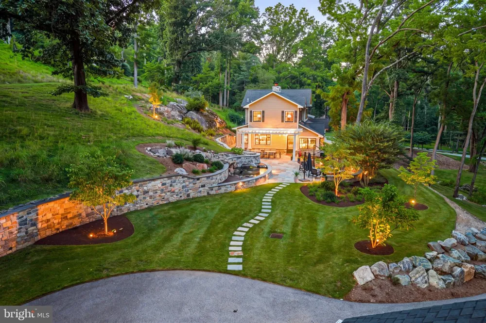 4113 HOLLOW ROAD Phoenixville, PA 19460