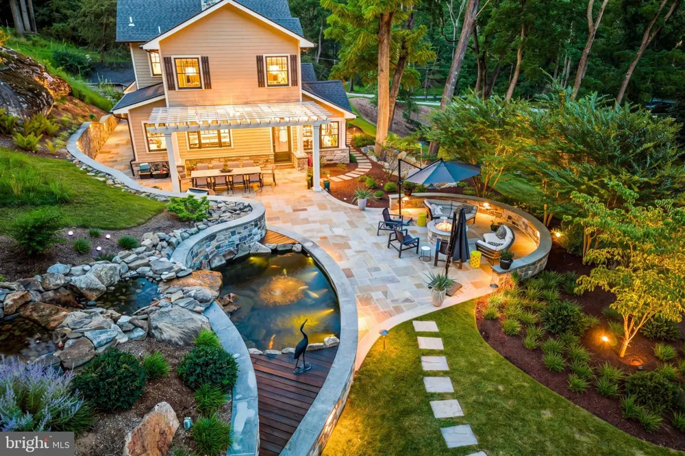 4113 HOLLOW ROAD Phoenixville, PA 19460