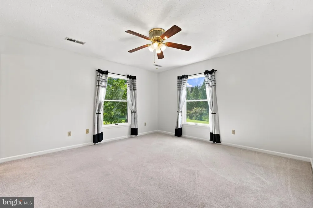 732 DUCHESS WAY Martinsburg, WV 25403