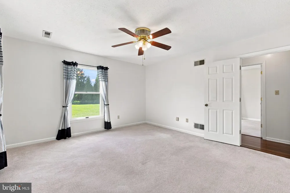 732 DUCHESS WAY Martinsburg, WV 25403