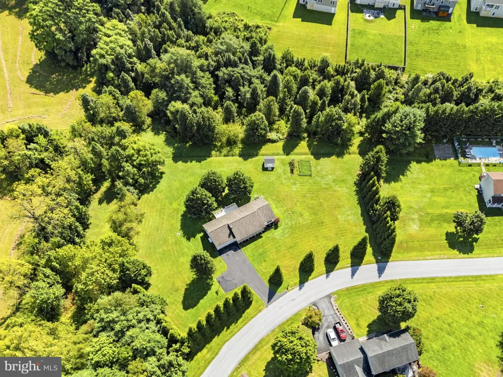 732 DUCHESS WAY Martinsburg, WV 25403