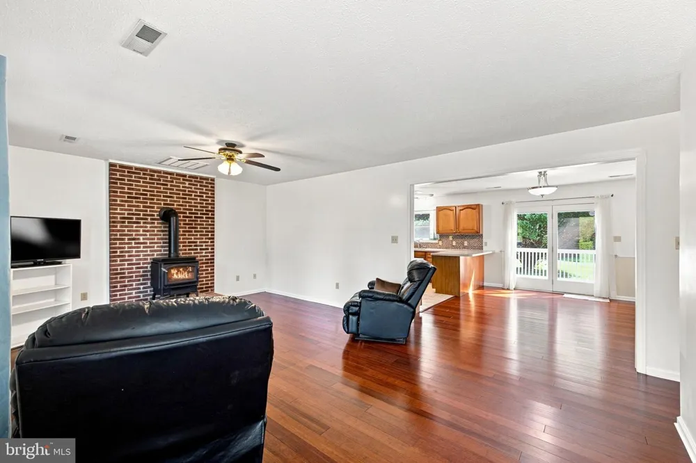 732 DUCHESS WAY Martinsburg, WV 25403