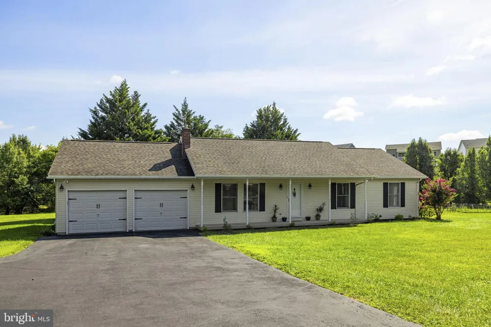 732 DUCHESS WAY Martinsburg, WV 25403