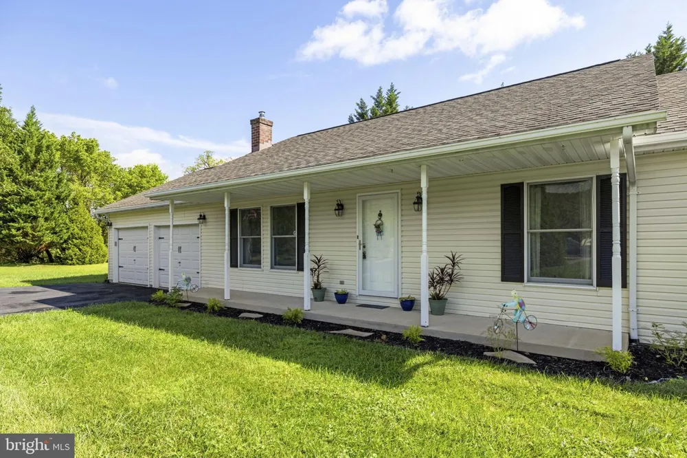 732 DUCHESS WAY Martinsburg, WV 25403
