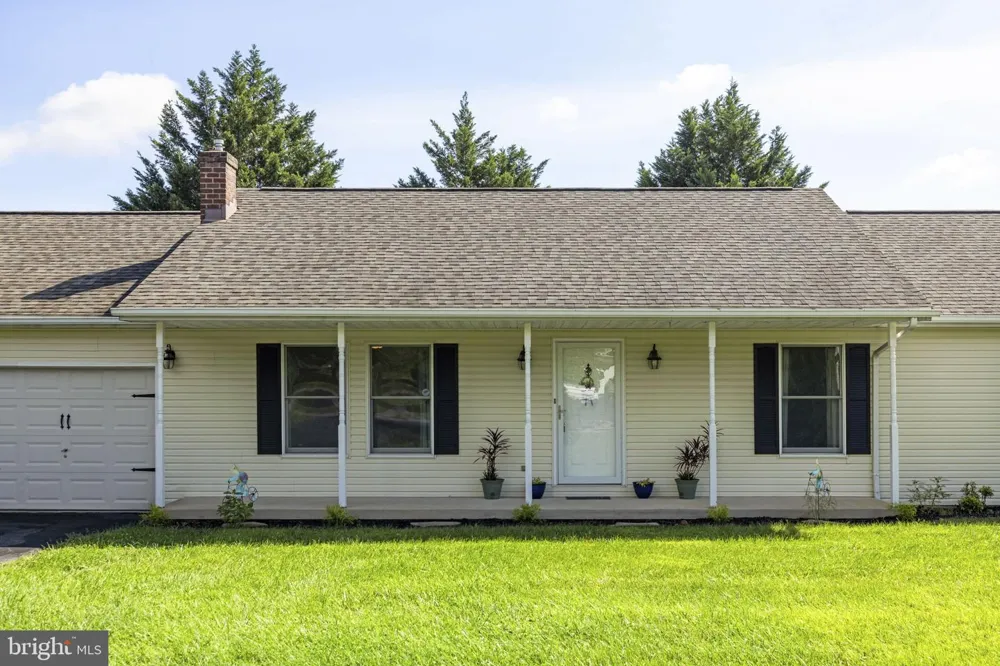 732 DUCHESS WAY Martinsburg, WV 25403