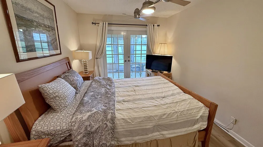 171 GRANTHAM E Deerfield Beach, FL 33442