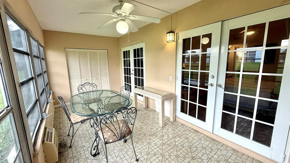 171 GRANTHAM E Deerfield Beach, FL 33442
