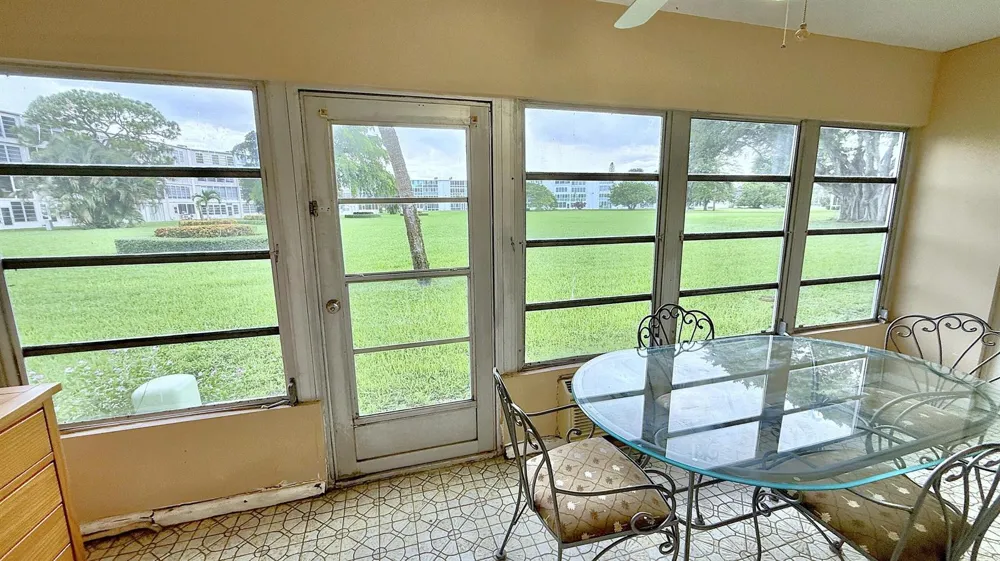 171 GRANTHAM E Deerfield Beach, FL 33442
