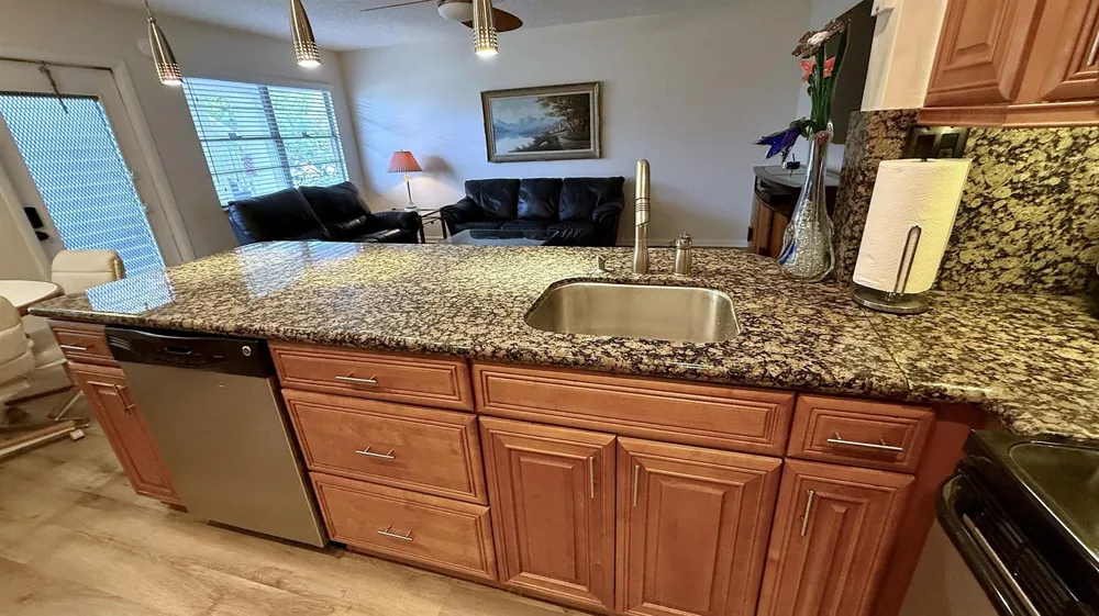 171 GRANTHAM E Deerfield Beach, FL 33442