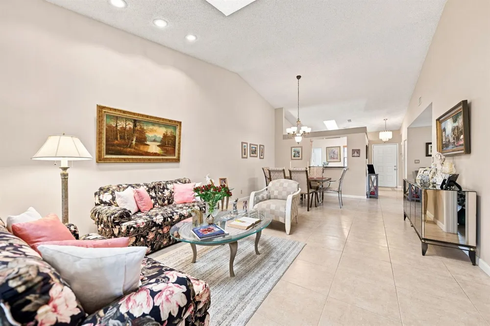 6356 Kings Gate Circle Delray Beach, FL 33484