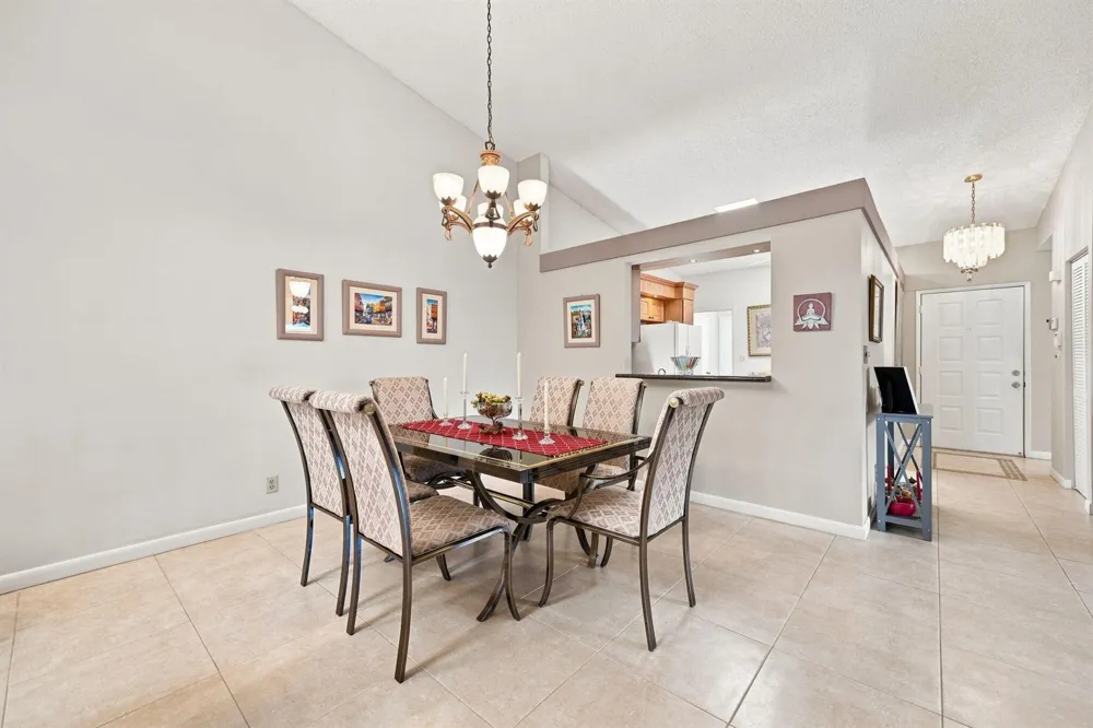 6356 Kings Gate Circle Delray Beach, FL 33484