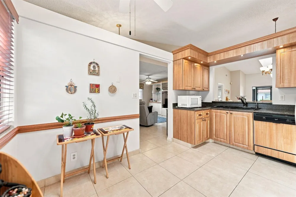 6356 Kings Gate Circle Delray Beach, FL 33484