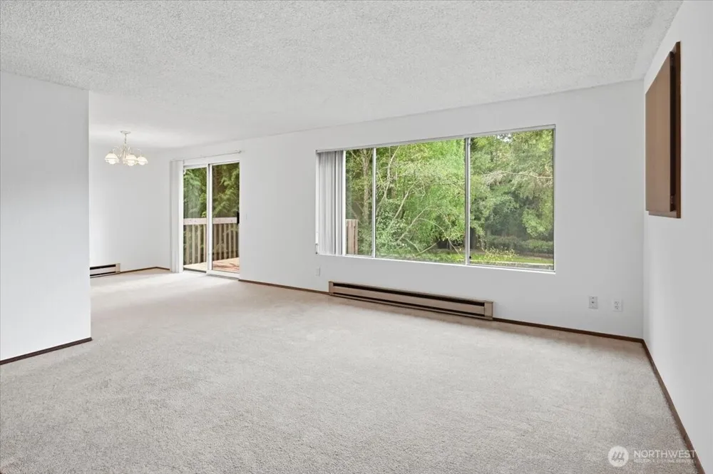 19433 28th Avenue NE #C Lake Forest Park, WA 98155