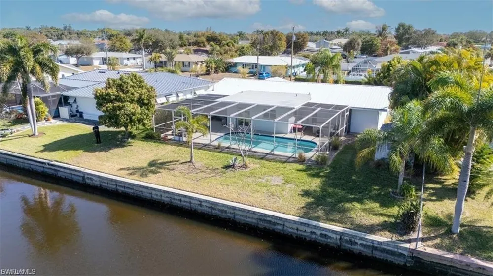 4625 Forest Glen Drive North Fort Myers, FL 33903